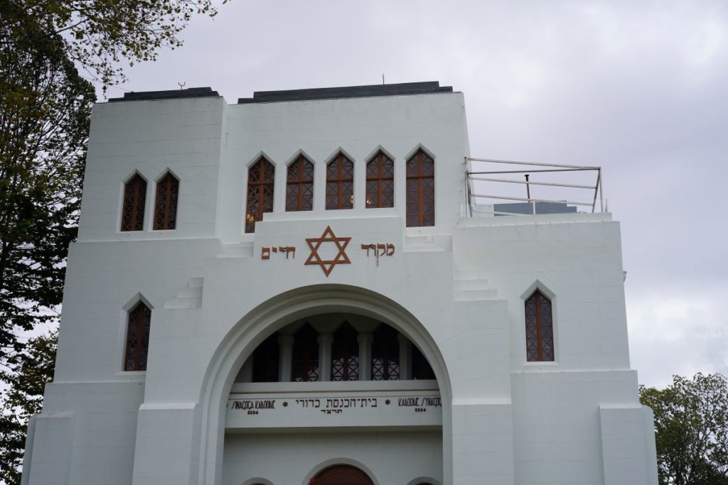 A maior sinagoga da Península Ibérica fica no Porto
