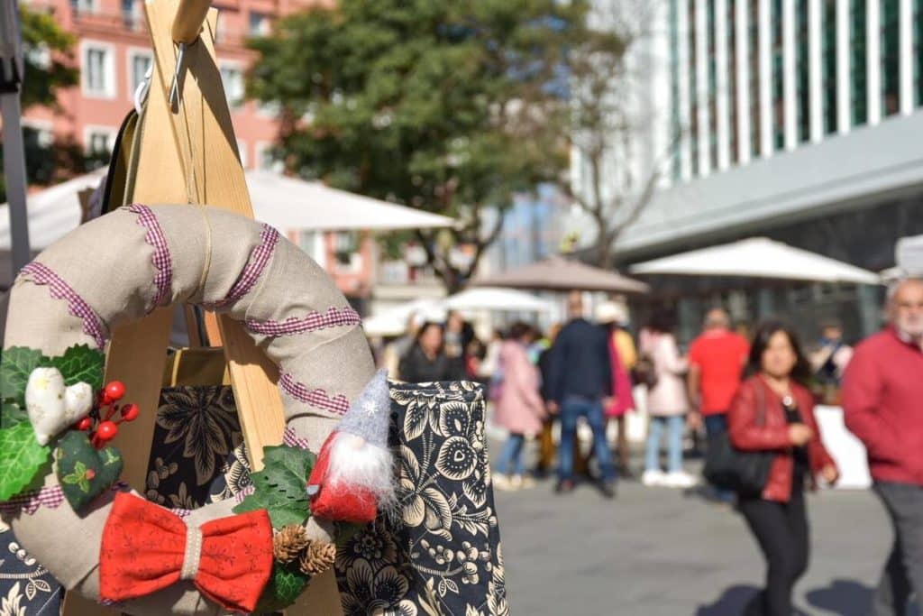 O Mercado da Alegria traz de novo o seu mercado de Natal à Praça da Batalha