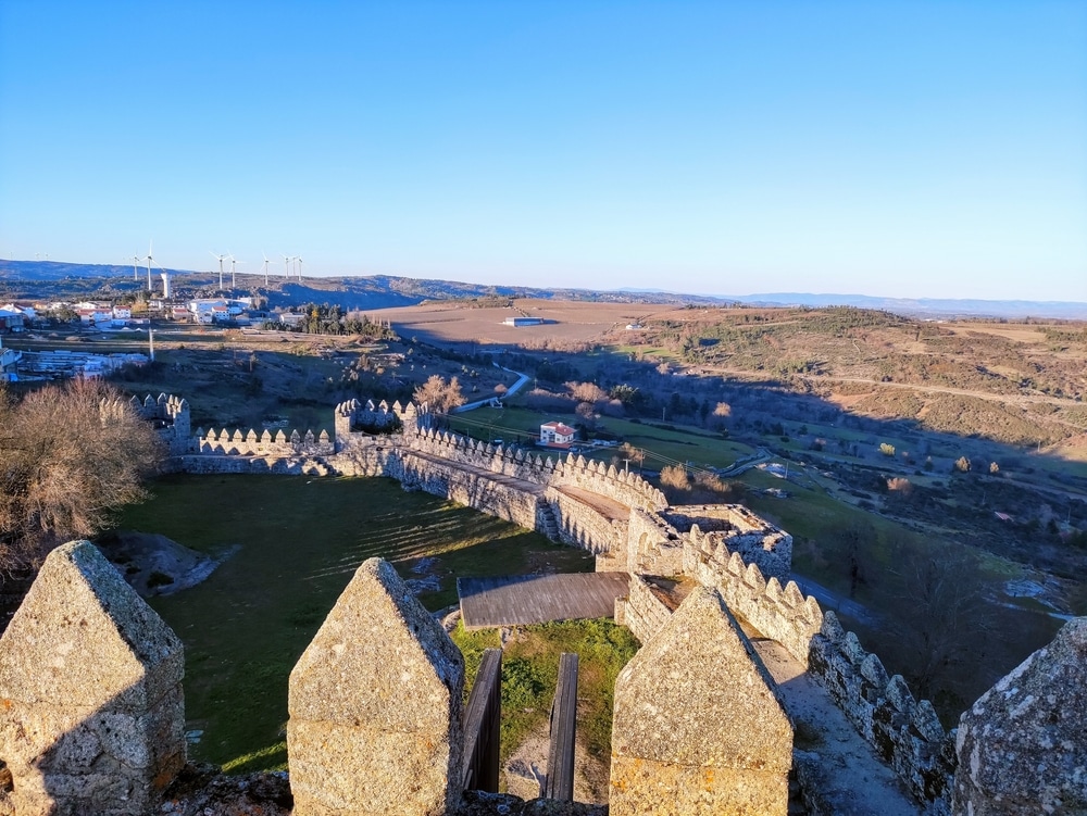Vista do Castelo de Trancoso, uma das 12 Aldeias Históricas de Portugal.