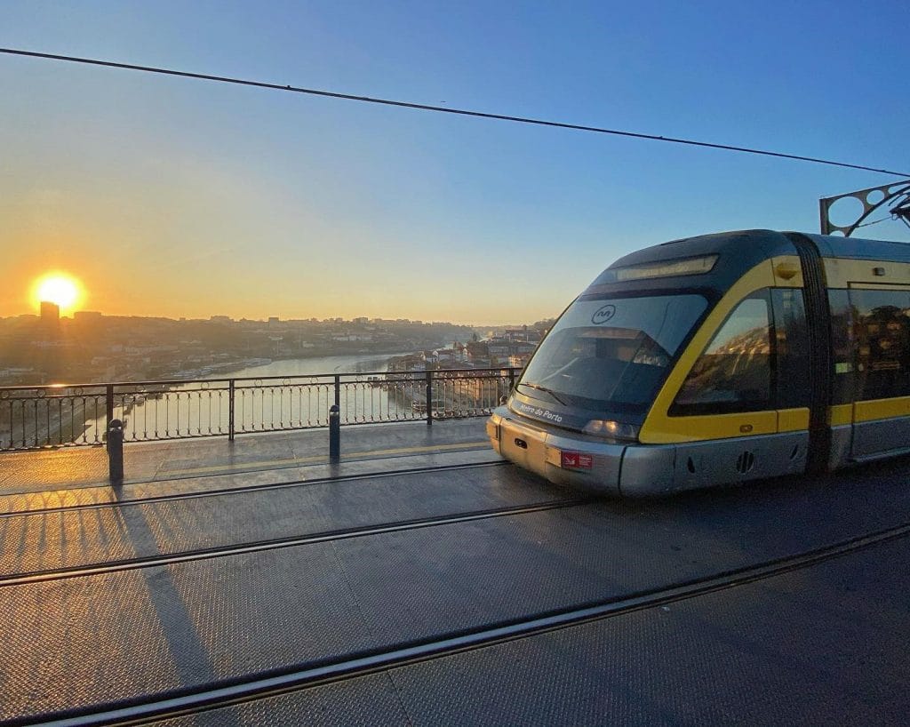 Metro do Porto e STCP reforçam as suas operações na noite de São João