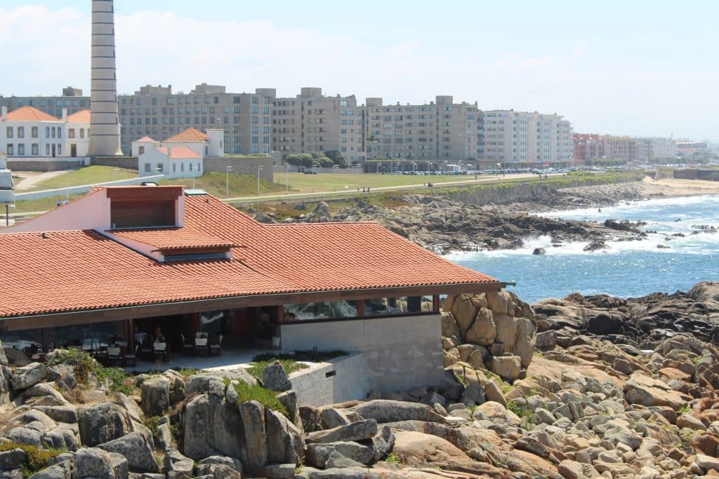 A Casa de Chá da Boa Nova está na lista de restaurantes com esplanadas mais bonitas da Europa, segundo a Conde Nasté Traveller