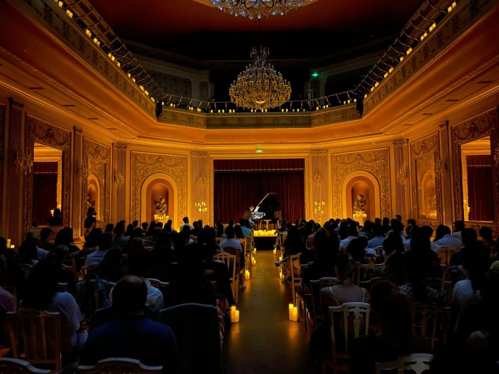 O Ateneu Comercial do Porto é palco frequente de Concertos Candlelight