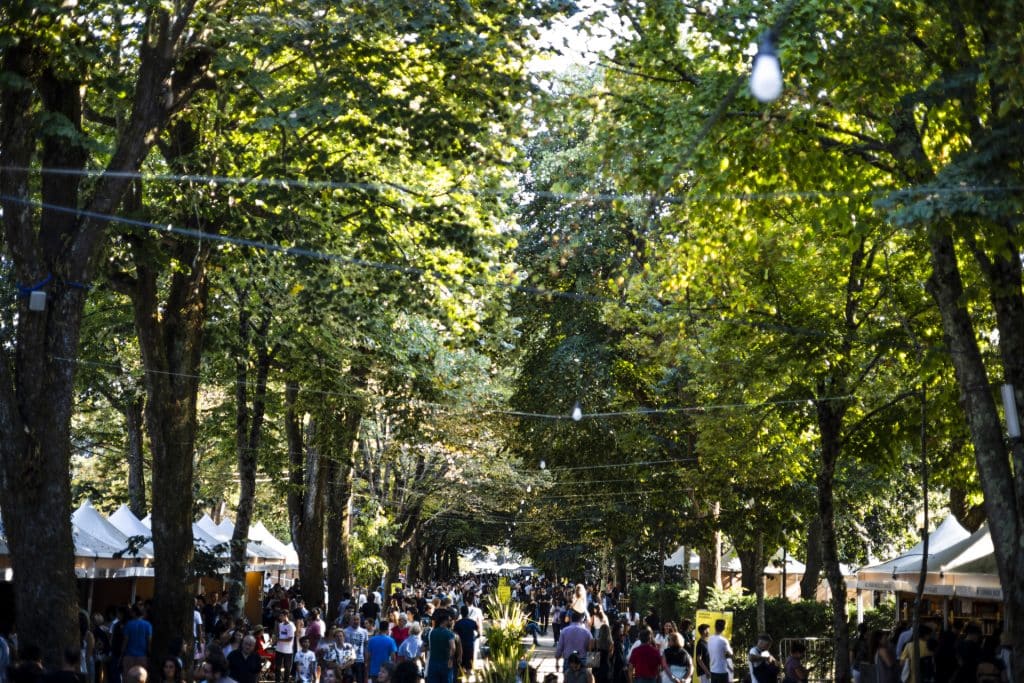 A Feira do Livro do Porto está nos Jardins do Palácio de Cristal até 11 de setembro