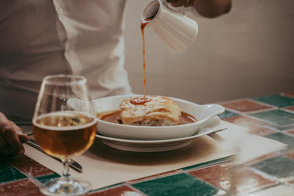 Clérigos Cervejaria é um dos melhores restaurantes que abriram no Porto em 2022