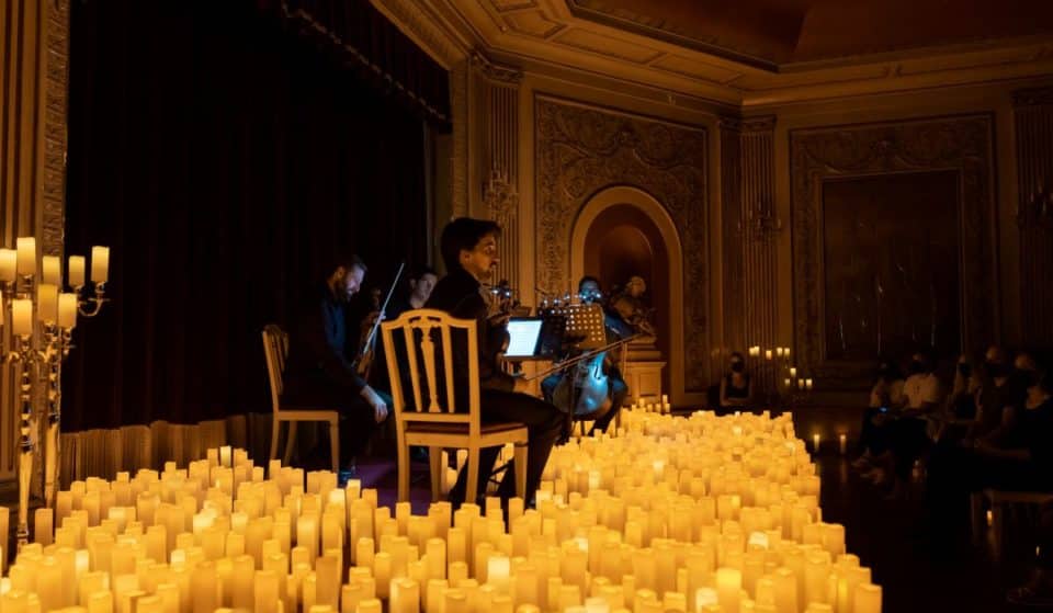 Vem assistir aos maiores êxitos dos Abba neste concerto de tributo à luz das velas