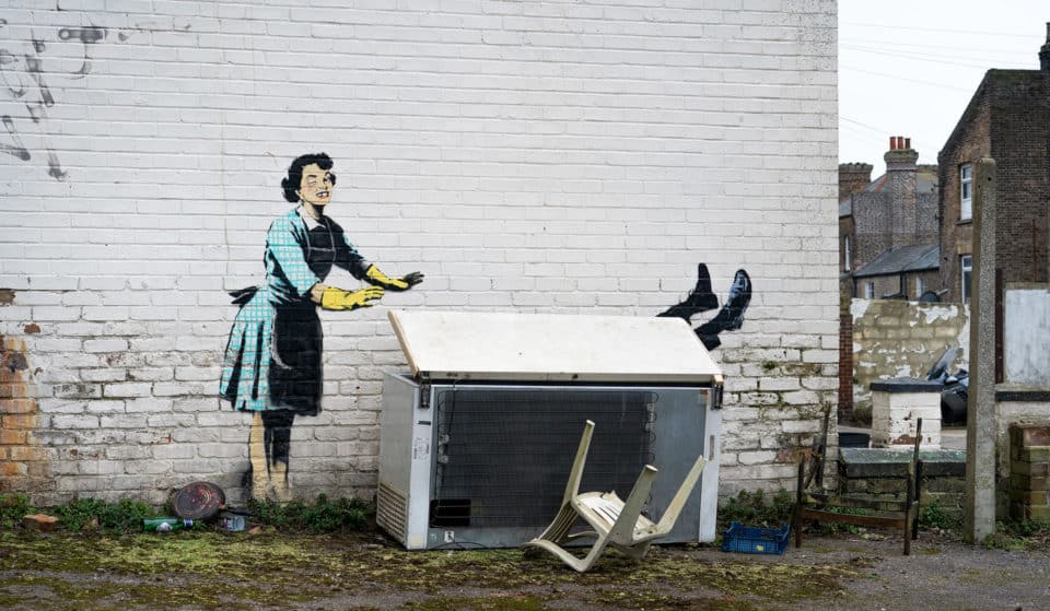 Banksy anuncia nova obra no Dia dos Namorados com uma forte mensagem
