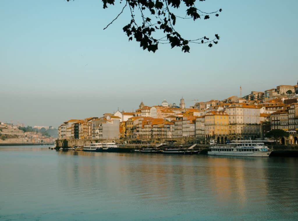 O rio Douro e o Porto são a fonte de inspiração para muitos poemas