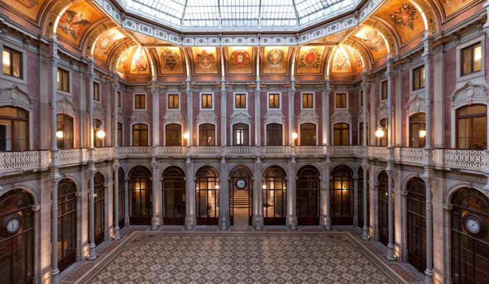 Palácio da Bolsa recebe pela primeira vez Concertos Candlelight