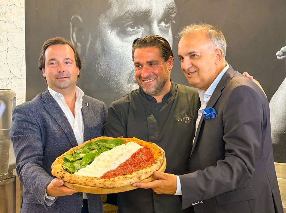 Antonio Mezzero é o autor da pizza gigante e grátis no Porto